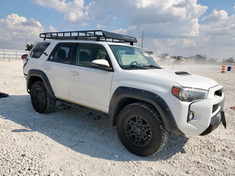 Photo 4 from auction – 2018 TOYOTA 4RUNNER SR with VIN JTEBU5JR9J5530412