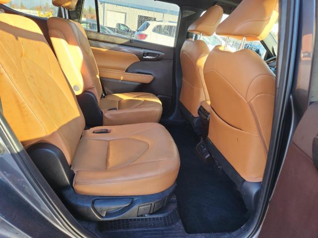 Photo 11 from auction – 2020 TOYOTA HIGHLANDER with VIN 5TDEBRCH3LS009184