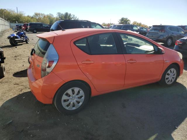 Photo 3 from auction – 2013 TOYOTA PRIUS C with VIN JTDKDTB30D1036809