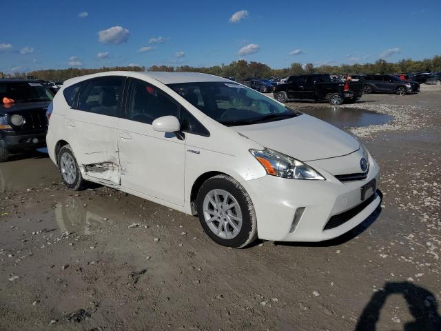 Photo 4 from auction – 2014 TOYOTA PRIUS V with VIN JTDZN3EUXEJ007612