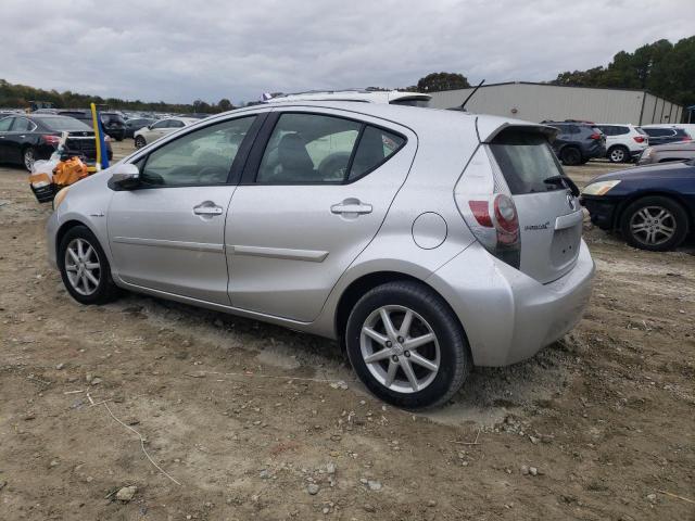 Photo 2 from auction – 2013 TOYOTA PRIUS C with VIN JTDKDTB37D1540502