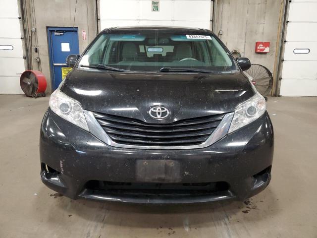 Photo 5 from auction – 2013 TOYOTA SIENNA LE with VIN 5TDKK3DC9DS391564