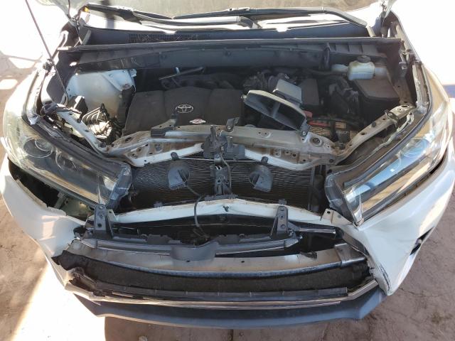 Photo 12 from auction – 2018 TOYOTA HIGHLANDER LIMITED with VIN 5TDDZRFH8JS853401