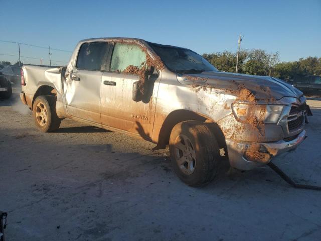 Photo 4 from auction – 2019 RAM 1500 with VIN 1C6RRFGG7KN787724