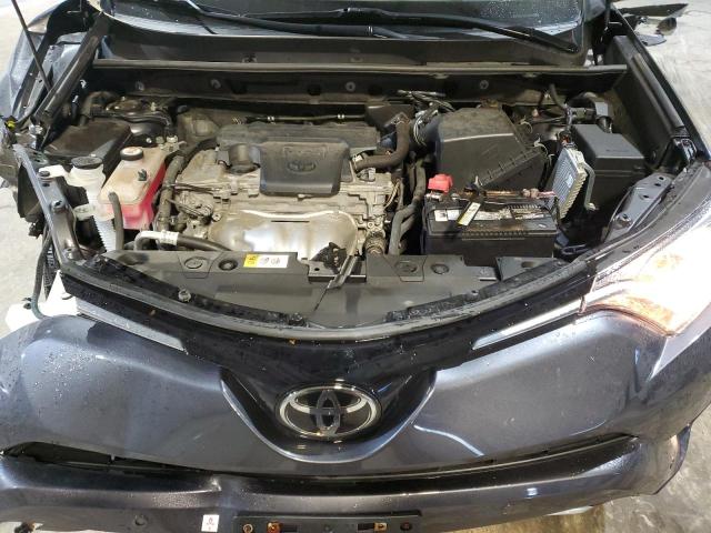 Photo 12 from auction – 2017 TOYOTA RAV4 XLE with VIN JTMRFREV2HJ121360