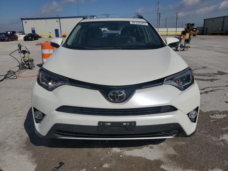 Photo 5 from auction – 2017 TOYOTA RAV4 LIMIT with VIN JTMYFREV1HD107606