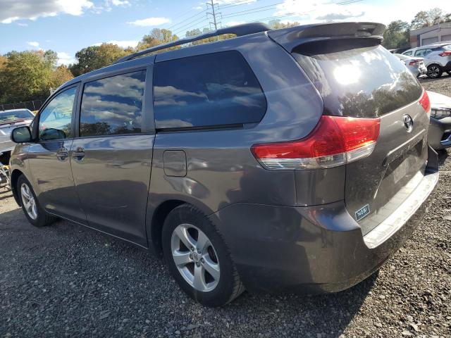Photo 2 from auction – 2011 TOYOTA SIENNA LE with VIN 5TDKK3DC0BS137982