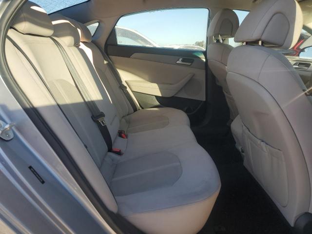 Photo 10 from auction – 2017 HYUNDAI SONATA SE with VIN 5NPE24AF9HH495209