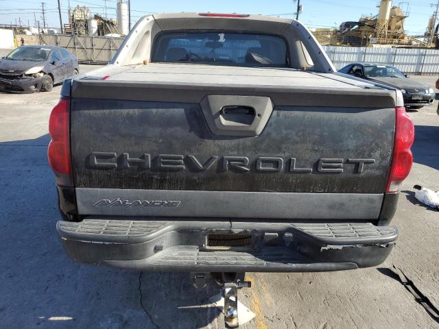 Photo 6 from auction – 2004 CHEVROLET AVALANCHE with VIN 3GNEC12T24G135726