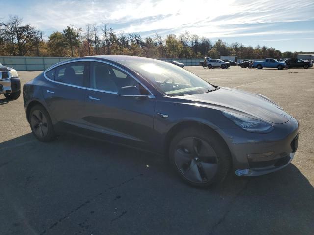 Photo 4 from auction – 2018 TESLA MODEL 3 with VIN 5YJ3E1EA7JF025888