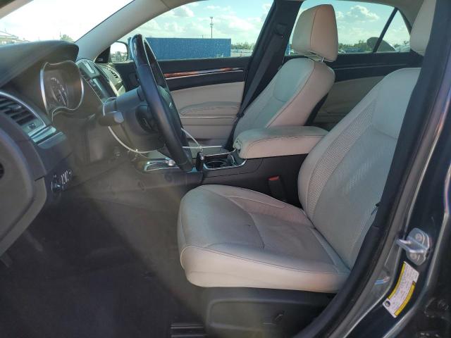 Photo 7 from auction – 2018 CHRYSLER 300 LIMITE with VIN 2C3CCAEG0JH298115