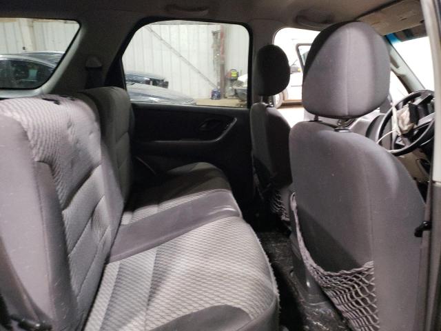 Photo 11 from auction – 2004 FORD ESCAPE XLT with VIN 1FMYU93114KB42556