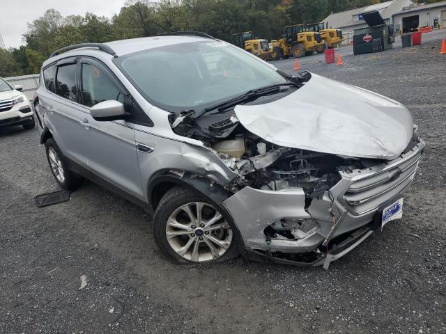 Photo 4 from auction – 2017 FORD ESCAPE SE with VIN 1FMCU9G91HUE62349