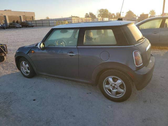 Photo 2 from auction – 2009 MINI COOPER with VIN WMWMF33519TW77060