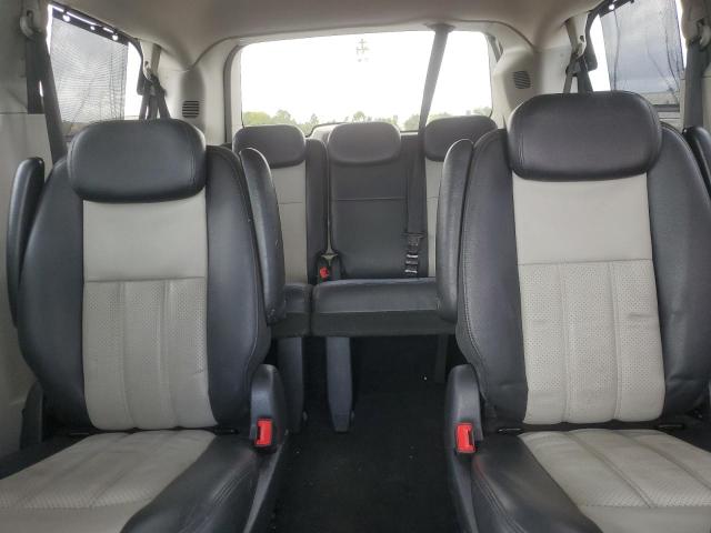 صورة رقم 10 من المزاد - 2010 CHRYSLER TOWN & COU مع VIN 2A4RR8D18AR442802