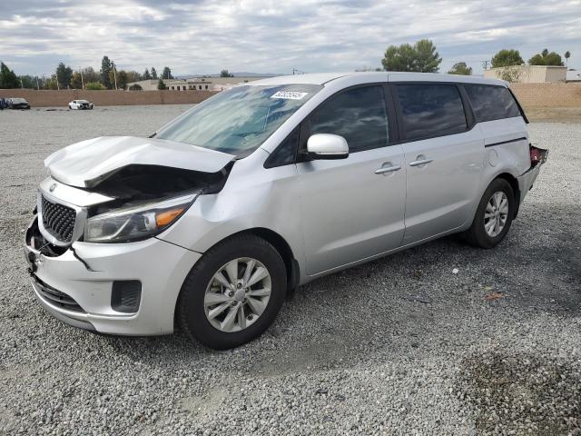 KIA SEDONA L 2017 with VIN KNDMA5C16H6272898 - Photo from auction