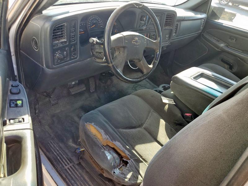 Photo 8 from auction – 2004 CHEVROLET SILVERADO with VIN 1GCHK29U64E235798