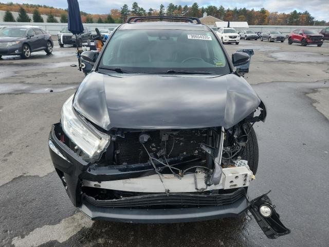 Photo 5 from auction – 2017 TOYOTA HIGHLANDER with VIN 5TDBZRFH7HS472947