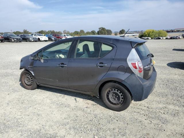 Photo 2 from auction – 2013 TOYOTA PRIUS C with VIN JTDKDTB37D1042798