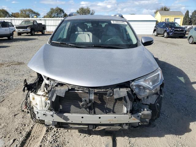 Photo 5 from auction – 2017 TOYOTA RAV4 XLE with VIN 2T3RFREV5HW658578