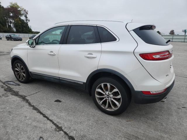 Photo 2 from auction – 2016 LINCOLN MKC SELECT with VIN 5LMCJ2C99GUJ21363