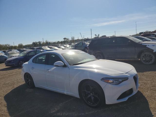 Photo 4 from auction – 2018 ALFA ROMEO GIULIA with VIN ZARFAEBN4J7565010