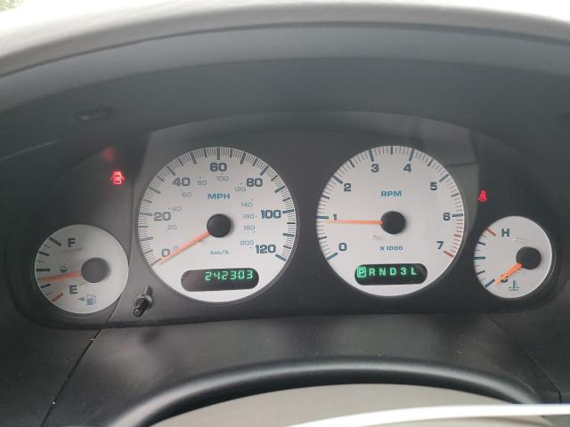 Photo 9 from auction – 2002 DODGE GRAND CARA with VIN 2B4GP54L12R581347