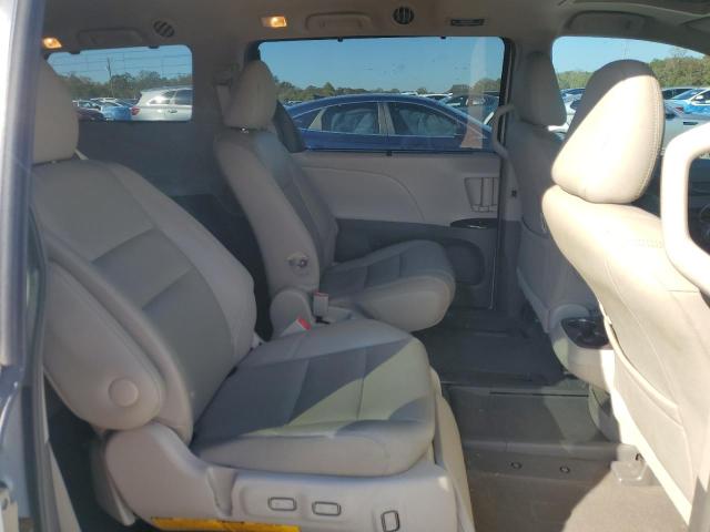 Photo 11 from auction – 2017 TOYOTA SIENNA XLE with VIN 5TDYZ3DC7HS784197