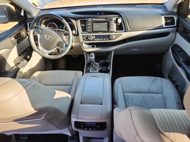Photo 8 from auction – 2015 TOYOTA HIGHLANDER with VIN 5TDZKRFH8FS116121