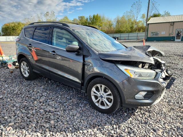 Photo 4 from auction – 2017 FORD ESCAPE SE with VIN 1FMCU9G91HUB32260