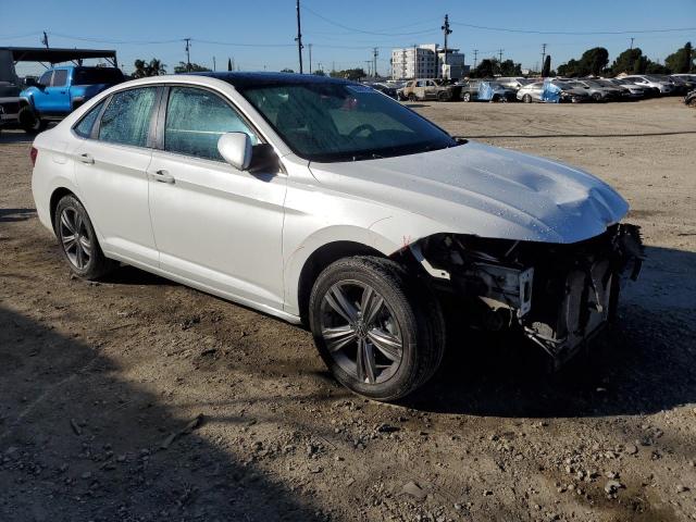 Photo 4 from auction – 2022 VOLKSWAGEN JETTA with VIN 3VW7M7BU5NM023299
