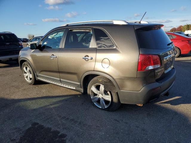 Photo 2 from auction – 2013 KIA SORENTO EX with VIN 5XYKUCA68DG321785