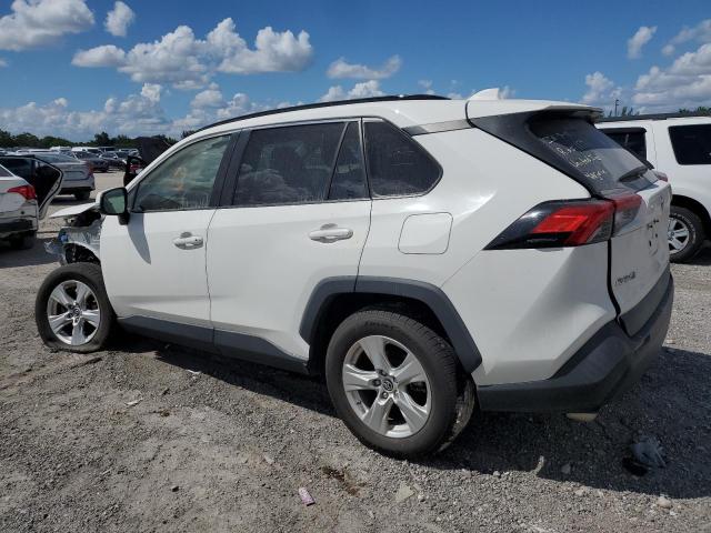 Photo 2 from auction – 2019 TOYOTA RAV4 XLE with VIN JTMW1RFV4KD019743