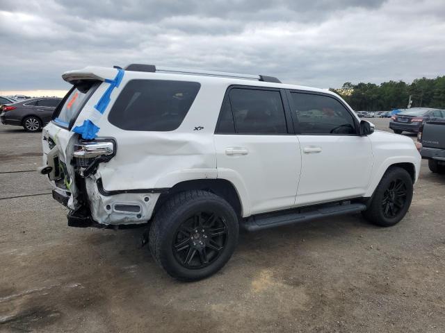 Photo 3 from auction – 2021 TOYOTA 4RUNNER SR with VIN JTEFU5JR6M5245852