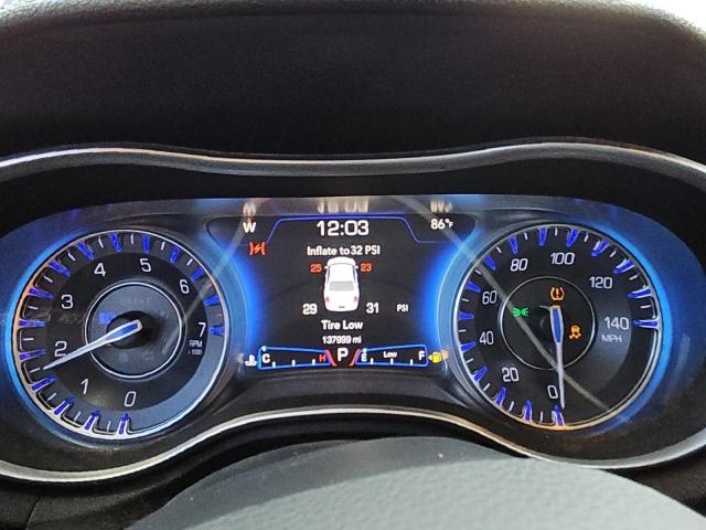 Photo 9 from auction – 2015 CHRYSLER 300 LIMITE with VIN 2C3CCAAG8FH743696