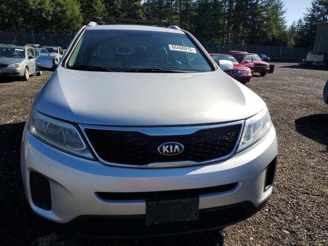 Photo 5 from auction – 2015 KIA SORENTO LX with VIN 5XYKTDA73FG597702