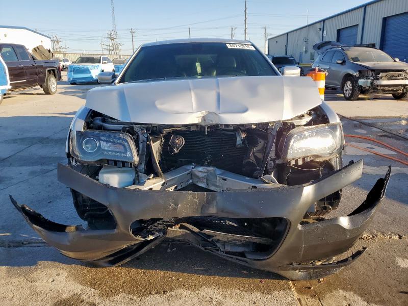 Photo 5 from auction – 2021 CHRYSLER 300 S with VIN 2C3CCABG2MH545661