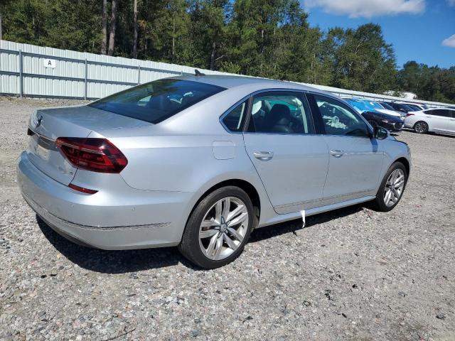 Photo 3 from auction – 2017 VOLKSWAGEN PASSAT SEL with VIN 1VWCT7A33HC062277