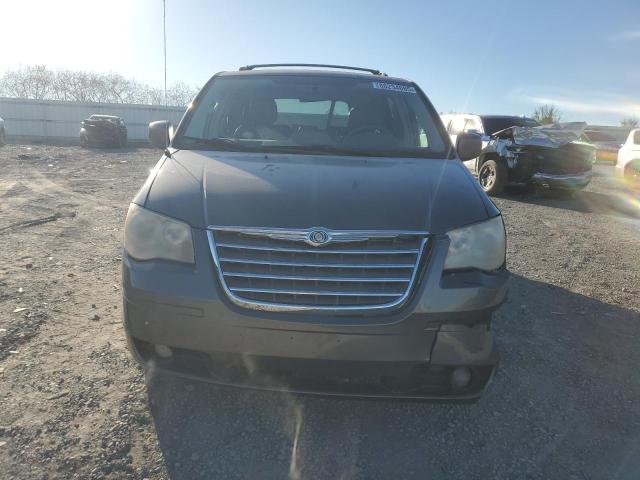 Photo 5 from auction – 2010 CHRYSLER TOWN & COU with VIN 2A4RR5DX6AR345407