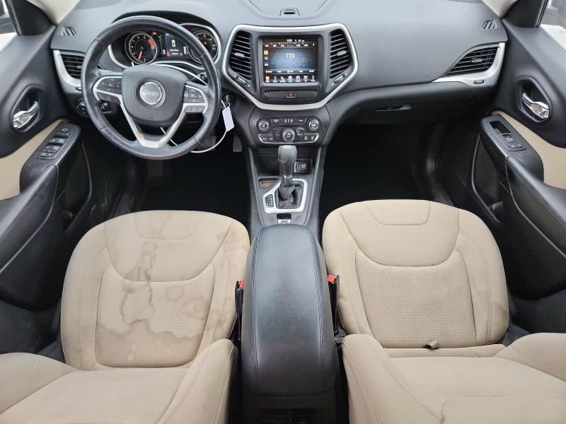 Photo 8 from auction – 2016 JEEP CHEROKEE LATITUDE with VIN 1C4PJLCS2GW114311