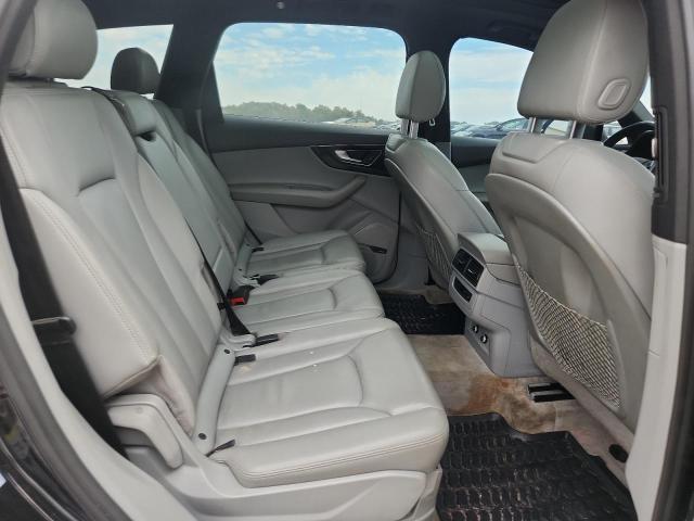Photo 11 from auction – 2018 AUDI Q7 PREMIUM with VIN WA1LAAF76JD005907