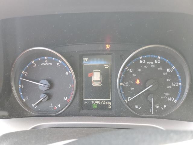 Photo 9 from auction – 2017 TOYOTA RAV4 XLE with VIN JTMRFREV2HD209615