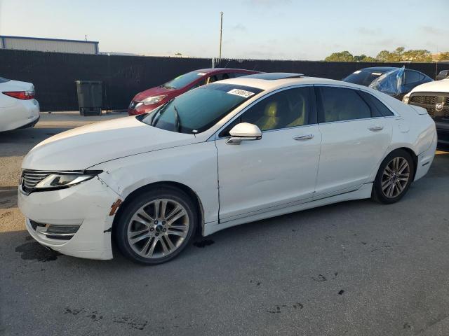 LINCOLN MKZ 2014 with VIN 3LN6L2G99ER829220 - Photo from auction