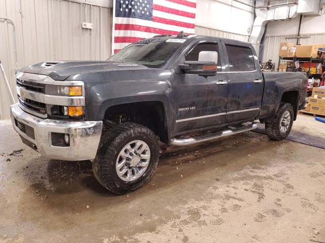 CHEVROLET SILVERADO 2018 with VIN 1GC4K0EY1JF224449 - Photo from auction