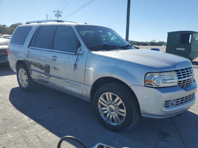 Photo 4 from auction – 2011 LINCOLN NAVIGATOR with VIN 5LMJJ2J55BEJ08197