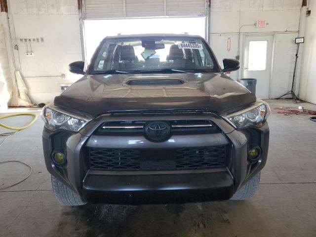 Photo 5 from auction – 2020 TOYOTA 4RUNNER SR with VIN JTEBU5JR1L5818704