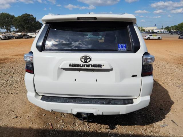 Photo 6 from auction – 2015 TOYOTA 4RUNNER with VIN JTEZU5JR9F5109957
