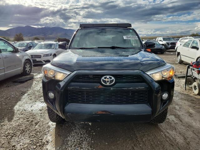 Photo 5 from auction – 2018 TOYOTA 4RUNNER SR with VIN JTEBU5JR0J5583872