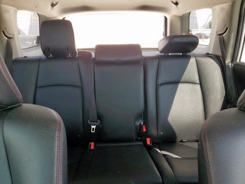 Photo 10 from auction – 2018 TOYOTA 4RUNNER SR with VIN JTEBU5JR9J5530412