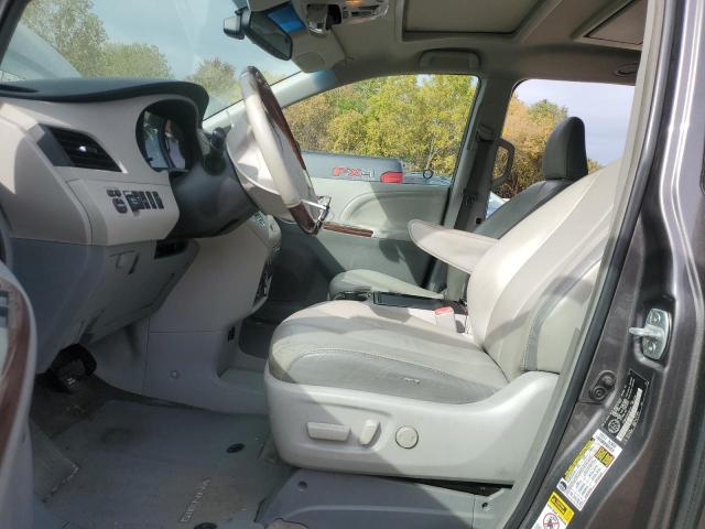 Photo 7 from auction – 2014 TOYOTA SIENNA XLE with VIN 5TDDK3DC9ES087791